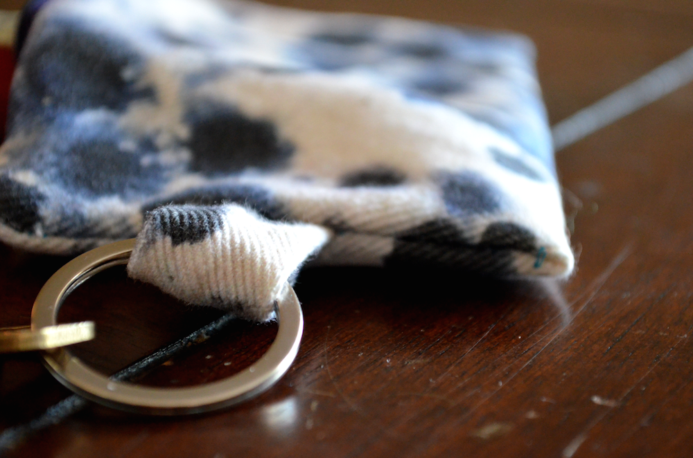DIY on a Dime: Sew a Coin Purse for Under $7 | Spoonflower Blog 