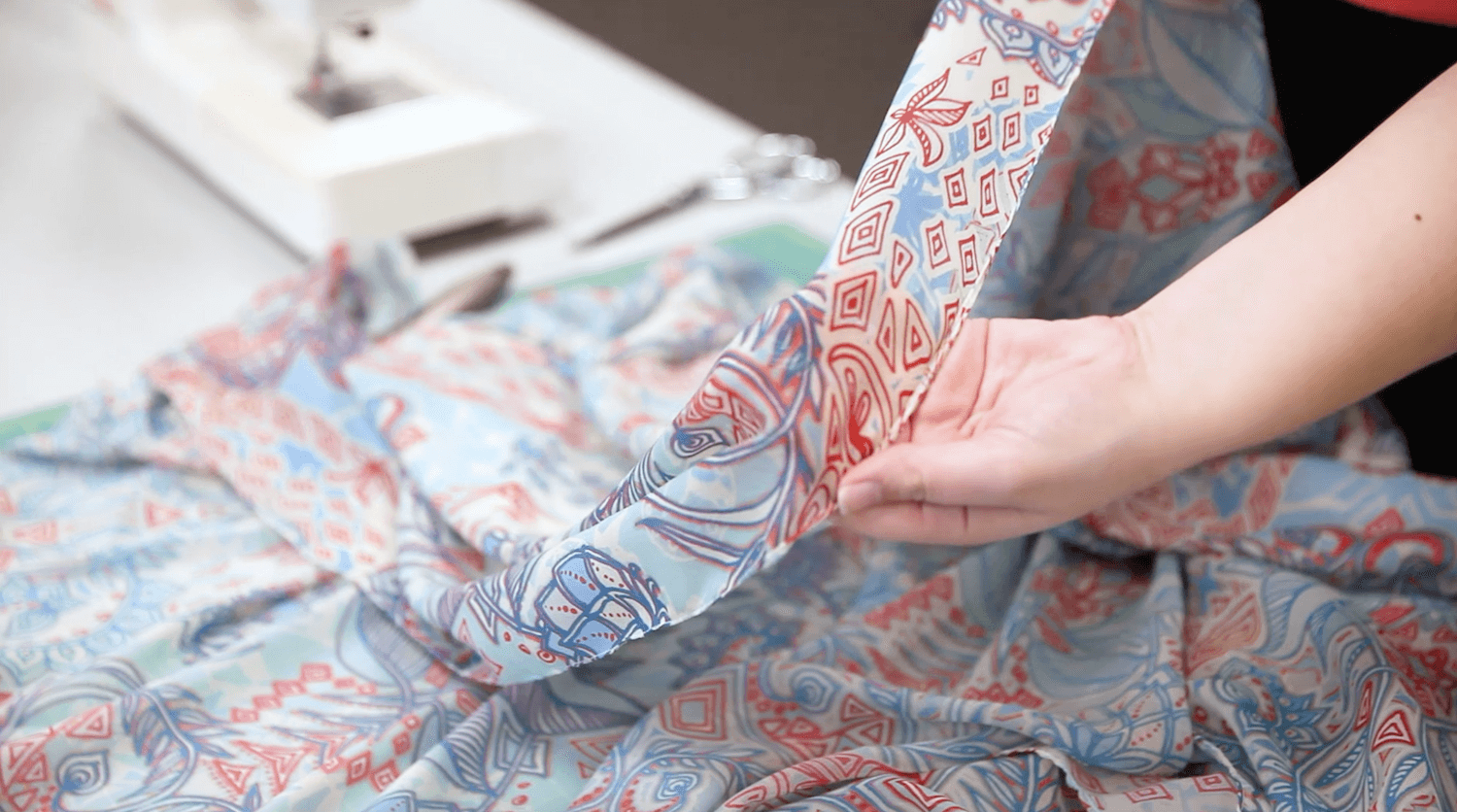 DIY-Kimono für die Festival Saison + Videoanleitung | Spoonflower Blog 