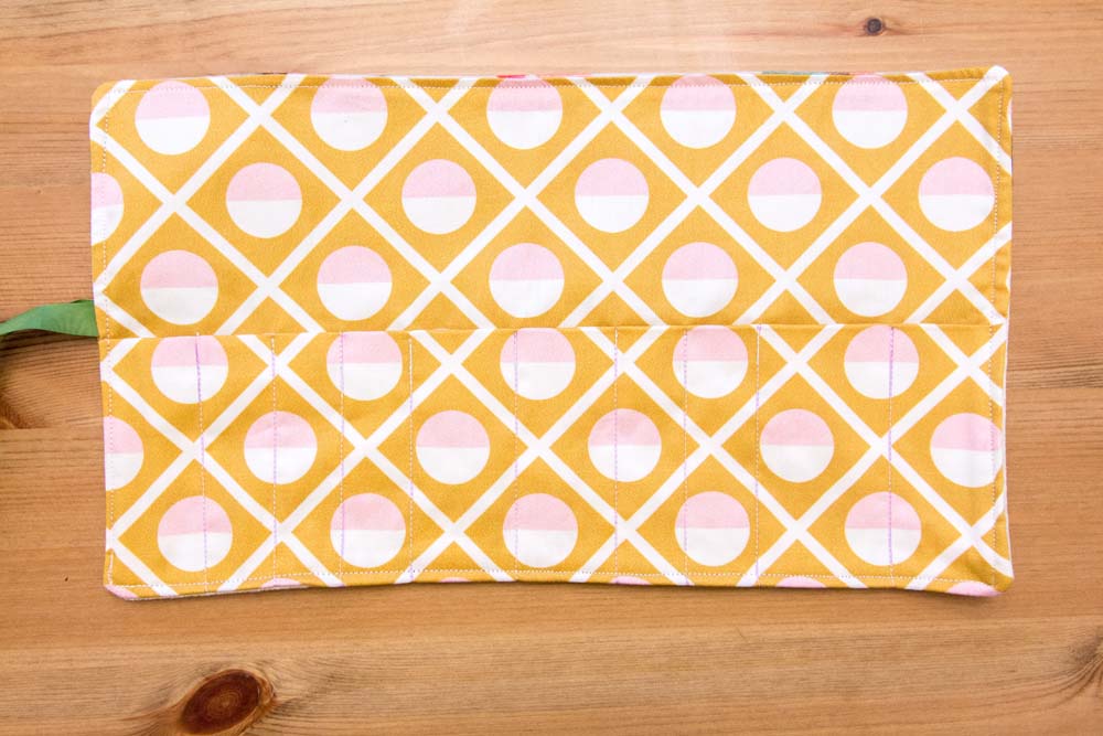Pack Your Bags! This Fabric Makeup Brush Holder is Travel Ready | Spoonflower Blog 
