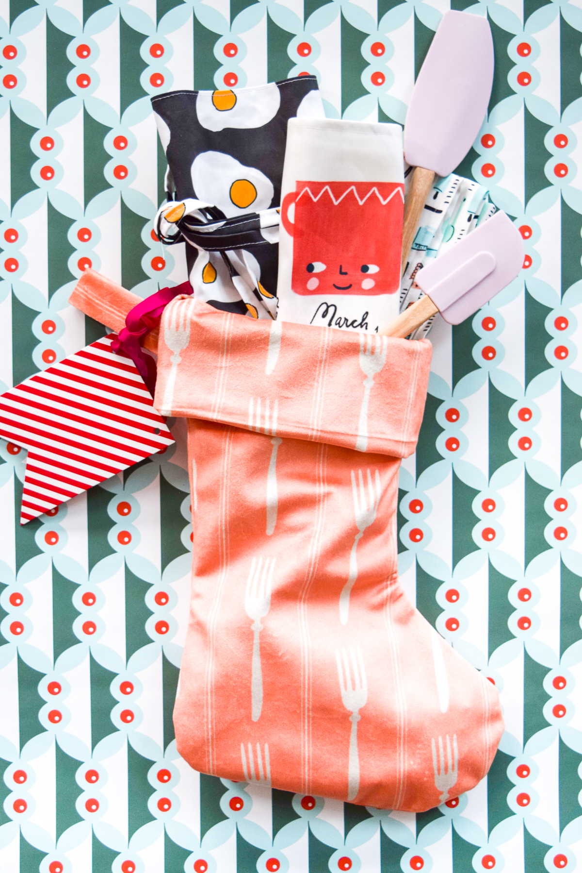 A Handmade Holiday Gift Guide for Everyone on Your List! | Spoonflower Blog 