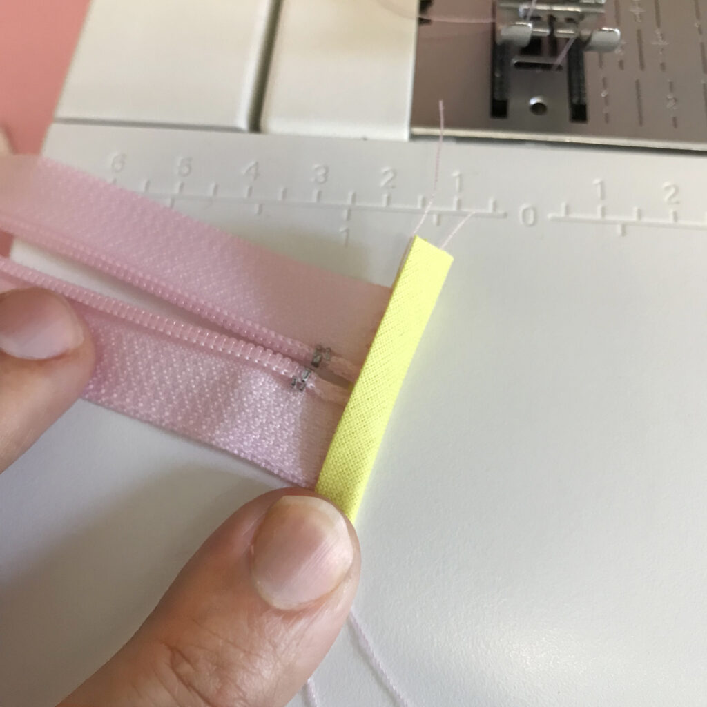 Attach zipper fabric ends | Spoonflower Blog 