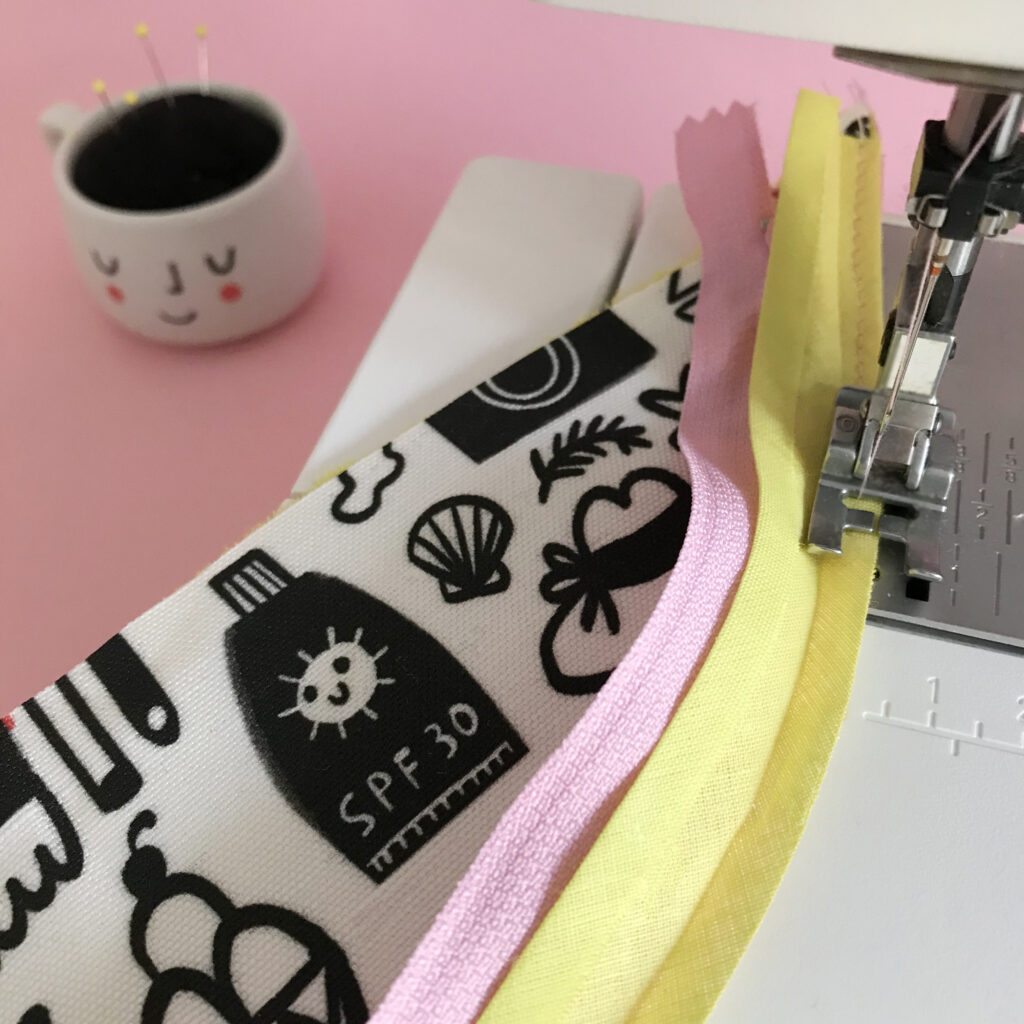 Attach the bias tape | Spoonflower Blog 