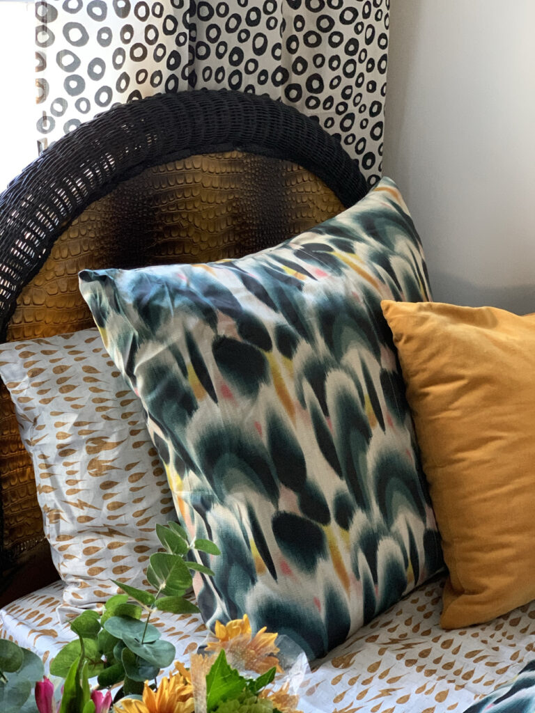 4 Home Decor Trends Inspired By the One Room Challenge | Spoonflower Blog 