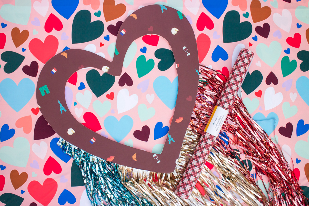 A DIY Galentine's Day Photo Booth for Any Budget | Spoonflower Blog 