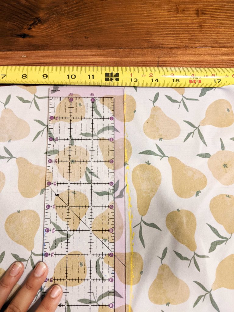 Mark the center of the curtain | Spoonflower Blog 