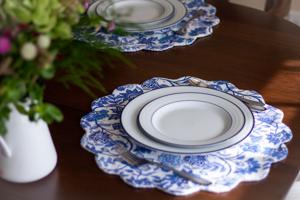 Set the table with DIY double-sided scalloped placemats | Spoonflower Blog 