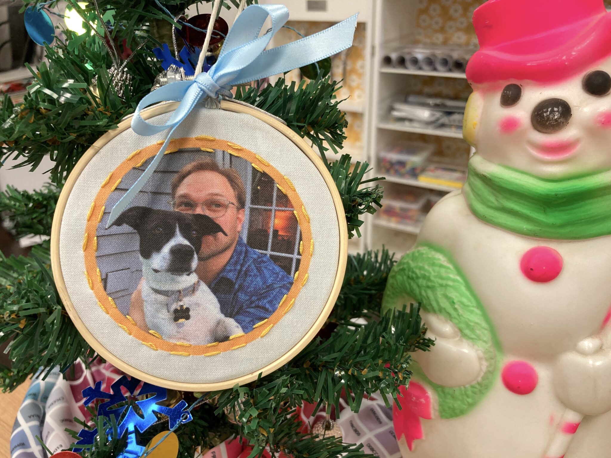 How to Make a Custom Photo Ornament for Under $5
