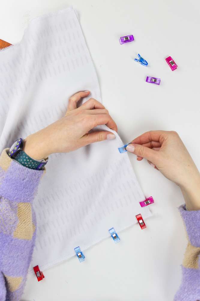 Pinning pillow layers together with quilting clips