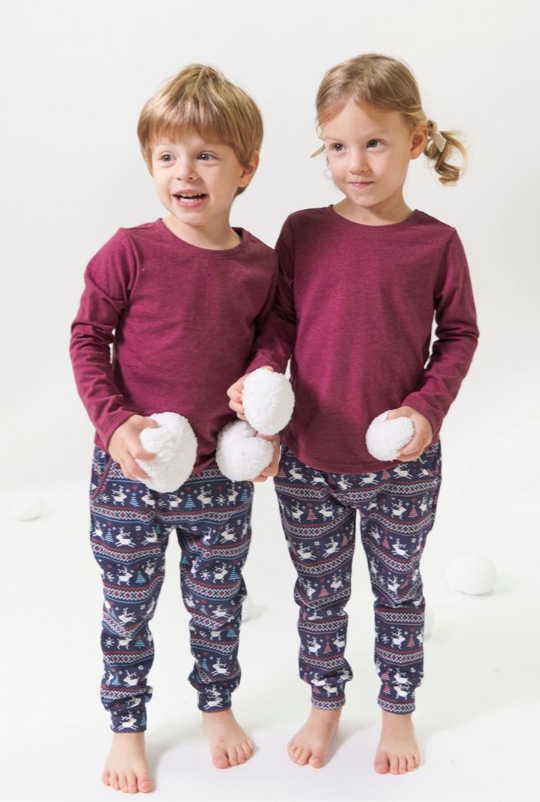 Suz's toddlers wear their joggers with reindeers